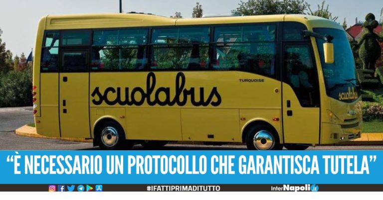 Bimba di 3 anni dimenticata nello scuolabus: “Occorre maggiore sicurezza”