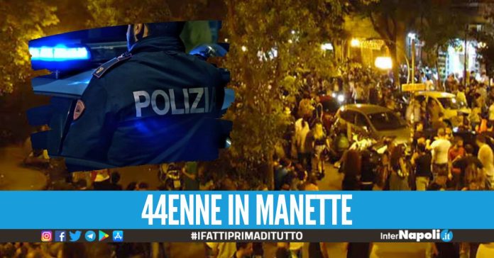 Follia al centro storico, calci e pugni ai militari poi aggredisce anche gli agenti