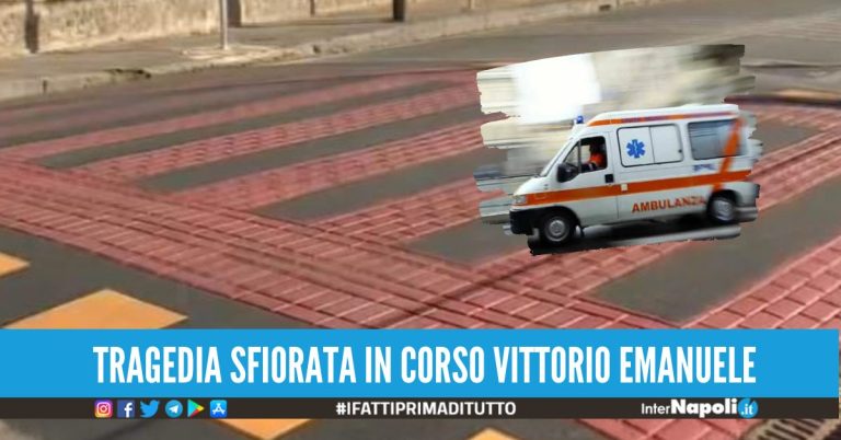 Docente investito sulle strisce pedonali davanti al Suor Orsola Benincasa, si rialza ma accusa un malore e sviene