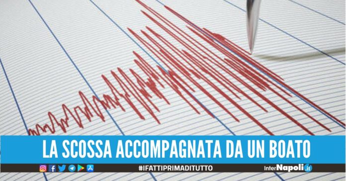 Trema ancora la terra ai Campi Flegrei, registrata una nuova scossa all'alba