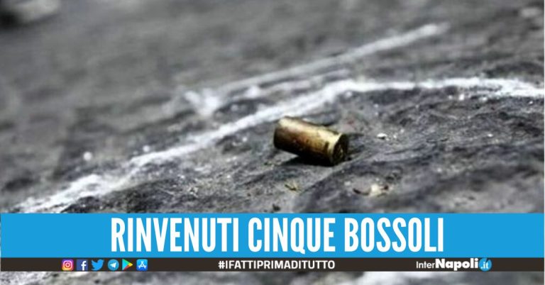 Paura ad Arzano, esplosi colpi di pistola in strada