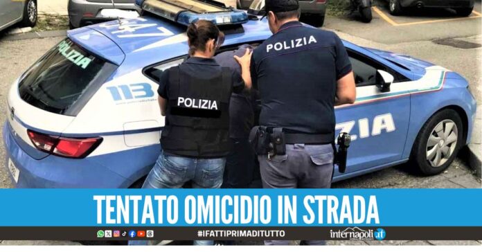 Turista accoltellato ai Baretti di Chiaia, presi 2 rapinatori