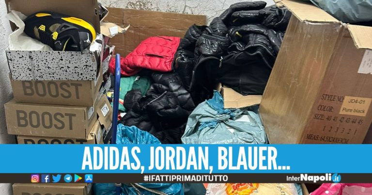 Mille capi di abbigliamento contraffatti dal valore di 40mila euro, il sequestro a Napoli