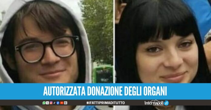 Alessia e Simeon morti nell'incidente a Vico Equense i funerali dei due giovani