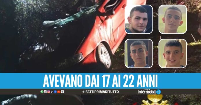 Auto finisce nella scarpata e si ribalta, morti 4 amici inseparabili
