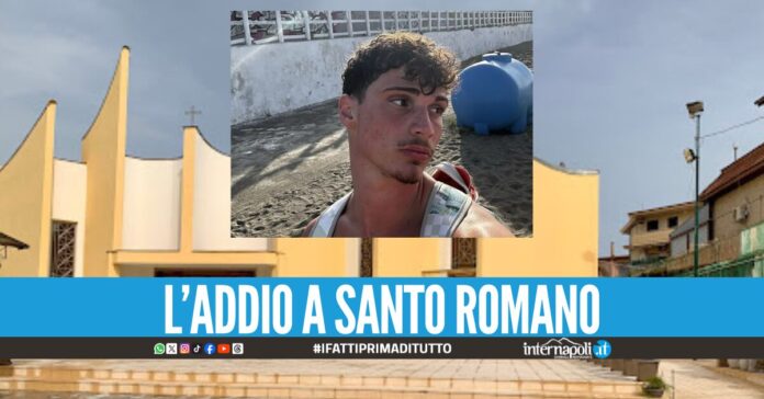 Mercoledì l'addio a Santo Romano, i funerali del 19enne celebrati a Casoria