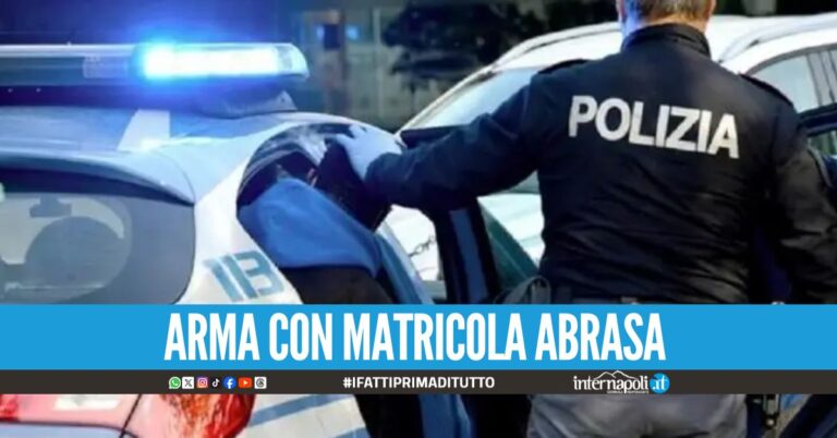 Revolver e 1 kg di marijuana nascoste casa, 42enne arrestata alla Sanità