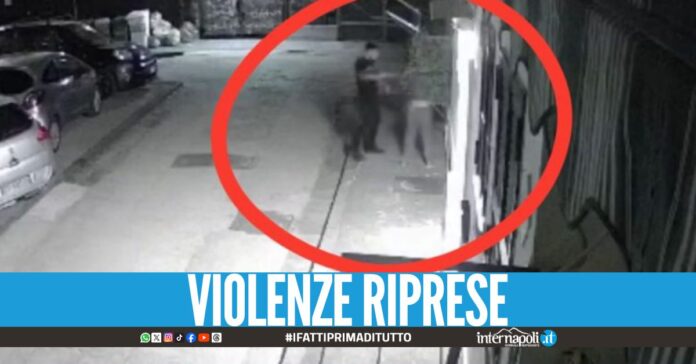 Picchiò la fidanzatina in strada a Barra, scatta il divieto di avvicinamento