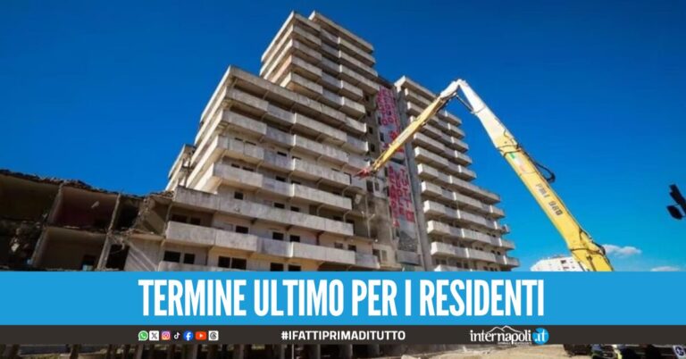 Demolizione Vele di Scampia, dal 4 dicembre il via agli sgomberi