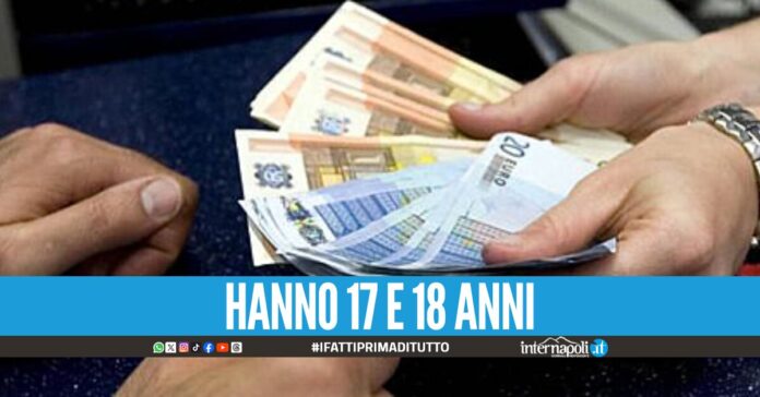 Estorsione di 1500 euro a un 18enne, tre denunciati nel Casertano: due sono minorenni