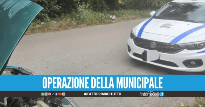 Gli rubano l'auto ad Arzano, ritrovata nella 219 a Melito in tempi record