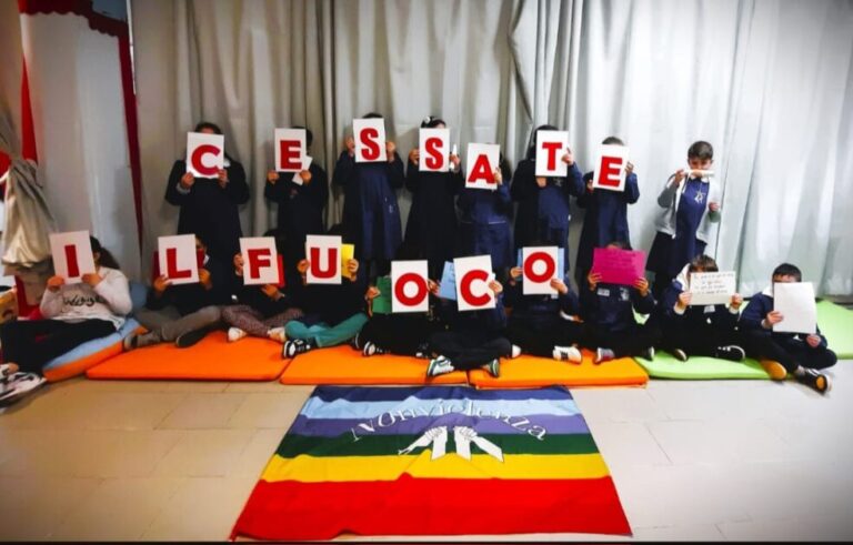 La fiaccola della Pace torna ad Acerra un messaggio di speranza dai bambini
