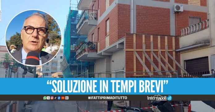 Palazzine a rischio crollo a Calvizzano, tra gli sfollati anche anziani allettati e una donna incinta