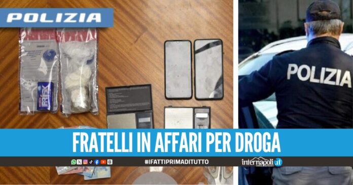 Spaccio di droga in casa con l'aiuto della mamma, arrestati due fratelli nel Napoletano