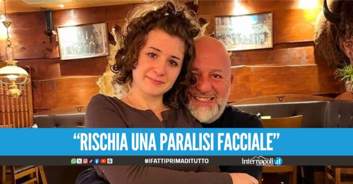 Accoltellata dall'ex, Martina Voce è fuori pericolo. Il papà: Ha pianto con il ragazzo che l’ha salvata