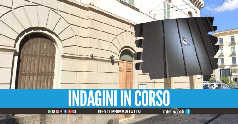 Agguato a Napoli la notte di Natale, proiettile colpisce la caserma dei carabinieri