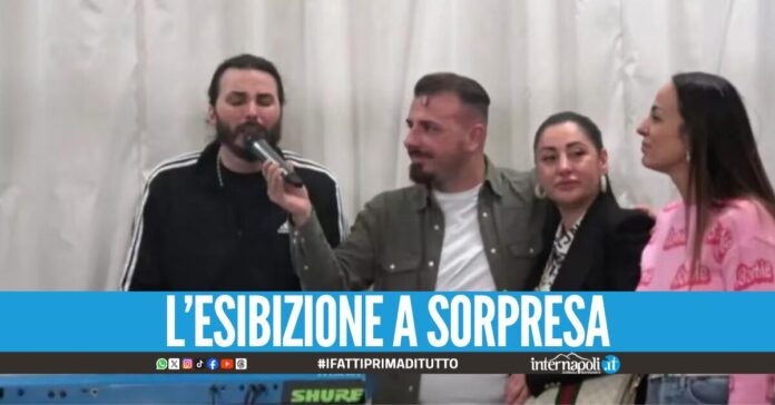 Tony Colombo torna a cantare, esibizione 