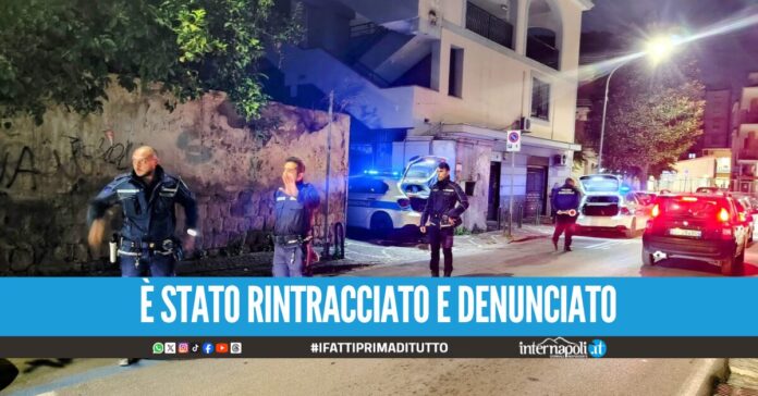 Giugliano. Era da 13 anni senza patente, aggredisce i vigili e scappa dopo un controllo