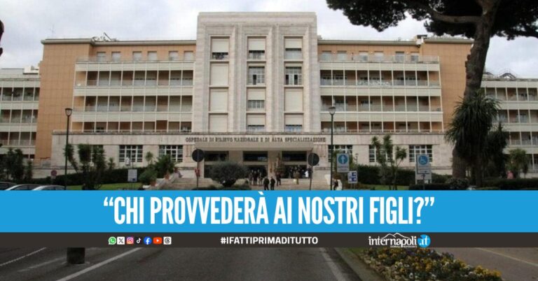 Sos dei genitori dei bimbi trapiantati di cuore al Monaldi: "Abbandonati a sé stessi, vagano senza un reparto"