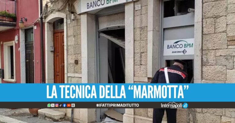 Assalto al bancomat con esplosione nell'Avellinese, ladri in fuga col bottino