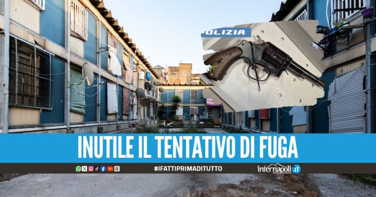 Tenta di liberarsi della pistola lanciandola dal balcone, arrestato 41enne a Ponticelli