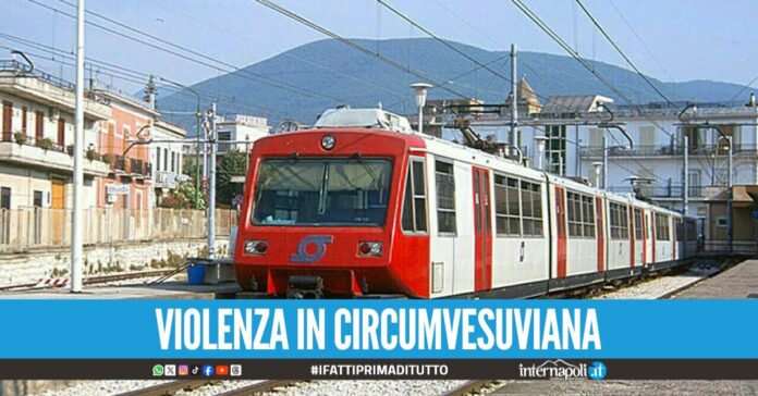 Pugno in faccia al controllore Eav il 19enne era senza biglietto