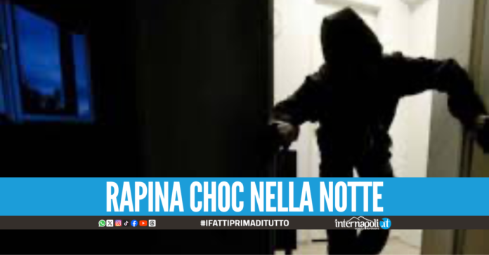 Terrore a Casal di Principe, imprenditore picchiato e legato davanti alla famiglia