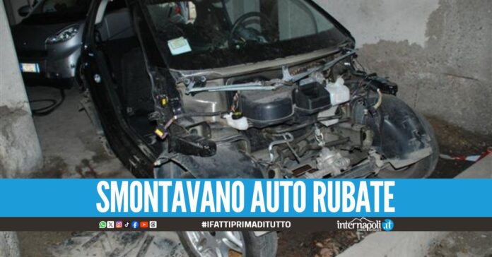 Scovata l'officina dei 'cannibali' d'auto, 3 arresti nel Napoletano