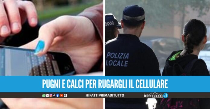 Violenta rapina in Via Marina a Napoli, i residenti bloccano il ladro e lo fanno arrestare