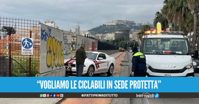 Auto sportiva si schianta sulla pista ciclabile a via Marina Servono protezioni