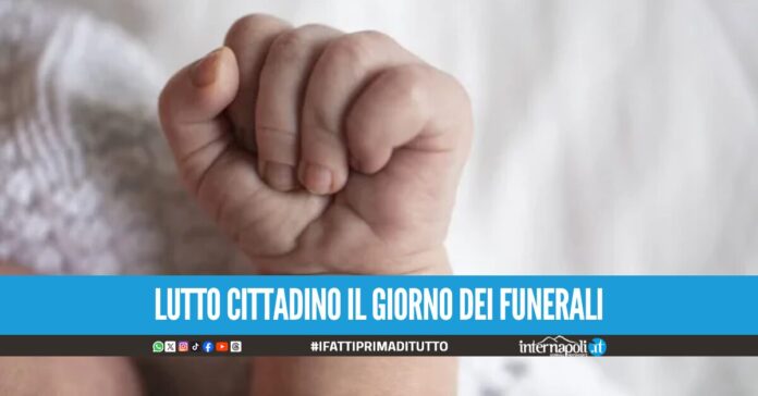 Bimba di 6 mesi morta in Costiera dopo il malore, il pm ha disposto l'autopsia