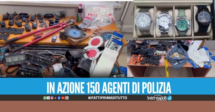 Blitz nel campo rom a Scampia sequestrati 3mila euro, 4 orologi, telefoni e una pistola