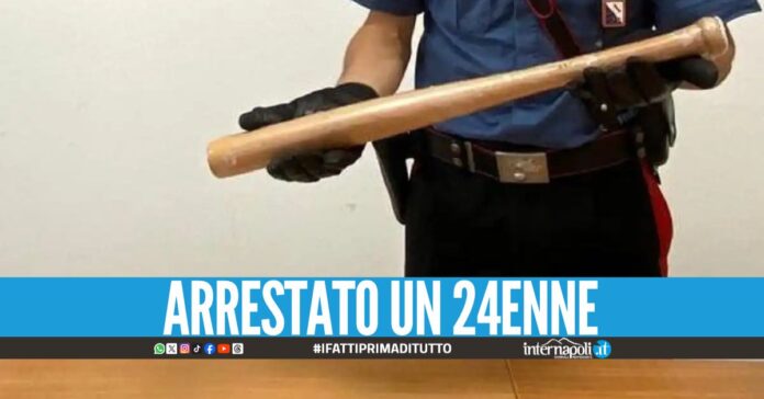 Caos nel bar a Casalnuovo, titolare colpito con la mazza da baseball