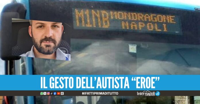 Sviene e si accascia in strada sulla Domitiana, salvato in extremis dall'autista di un bus di linea
