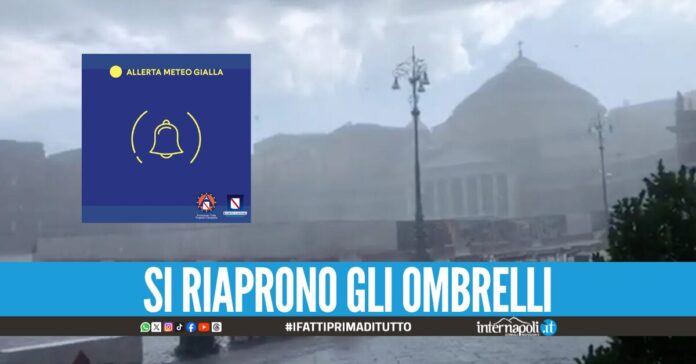 Alle raffiche di vento seguono i temporali, la Protezione Civile emana una nuova allerta meteo in Campania