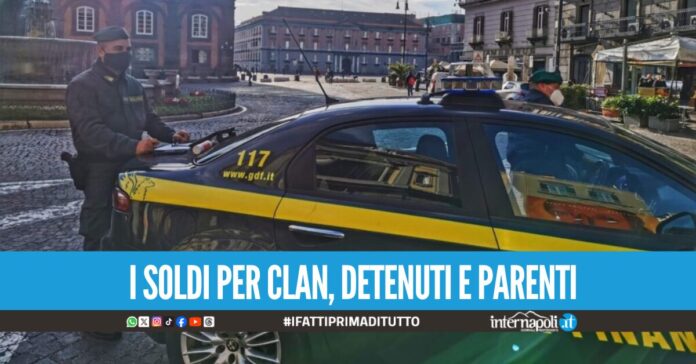 Giro di fatture false e riciclaggio, commercialista di Torre del Greco 