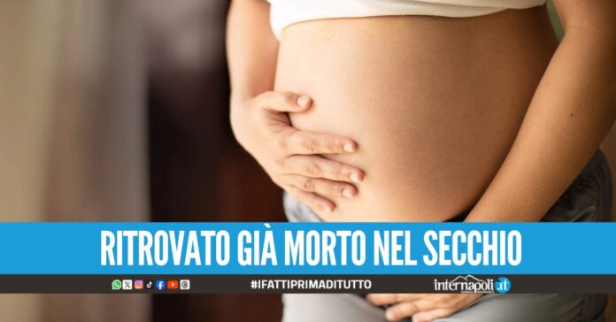 Ragazza 16enne partorisce un bambino sul balcone