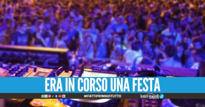 Chiuso noto locale a Napoli, al suo interno 214 persone oltre il limite consentito