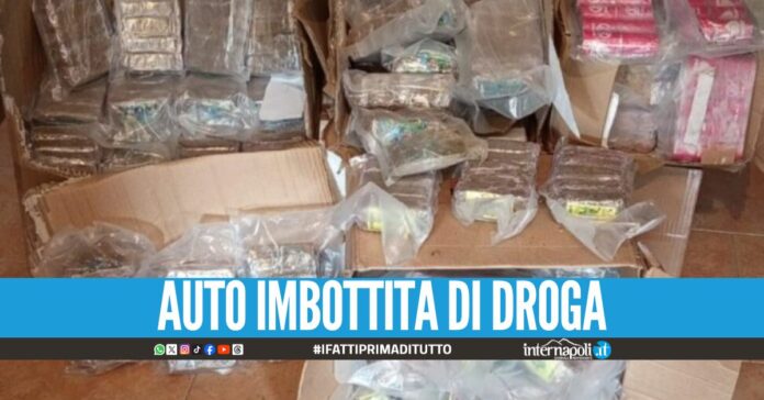 In viaggio da Napoli a Palermo con 80 kg di hashish, beccato il corriere