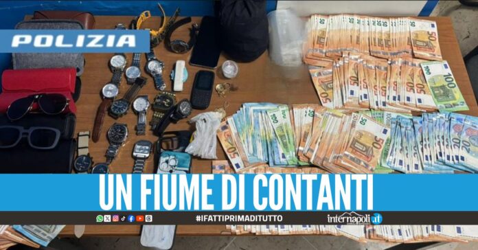 Sequestrati gioielli e 26mila euro a Napoli, fermato un 29enne