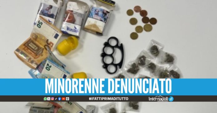 Rissa tra ragazzini a Pomigliano, bloccato un pusher con il tirapugni