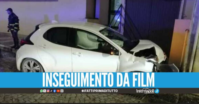 Un folle inseguimento iniziato a Piedimonte San Germano, in provincia di Frosinone, e proseguito in autostrada, finito contro la