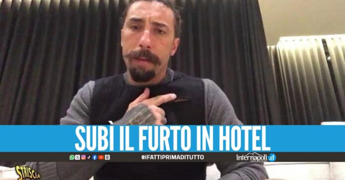 Brumotti derubato nell'hotel a Napoli, condannato il ladro
