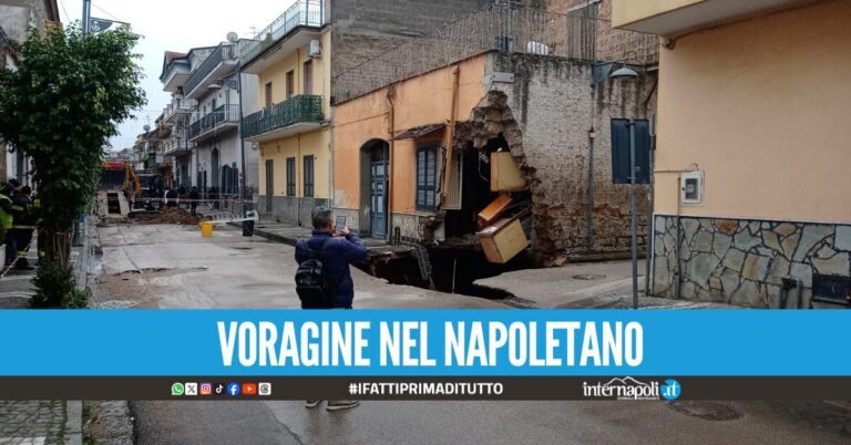 Paura a Cardito, voragine inghiotte parte di un’abitazione