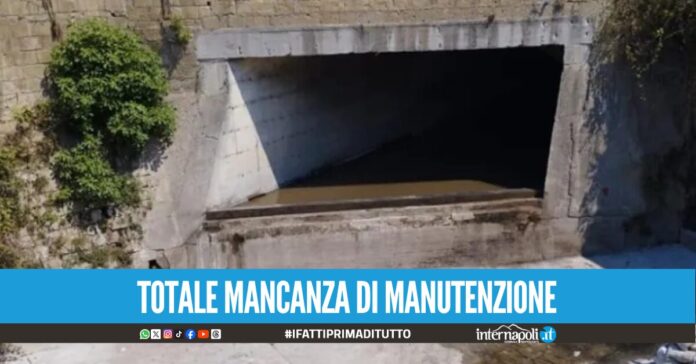 Gli scarichi fognari finivano in mare sequestrata la Galleria Spinelli a Quarto