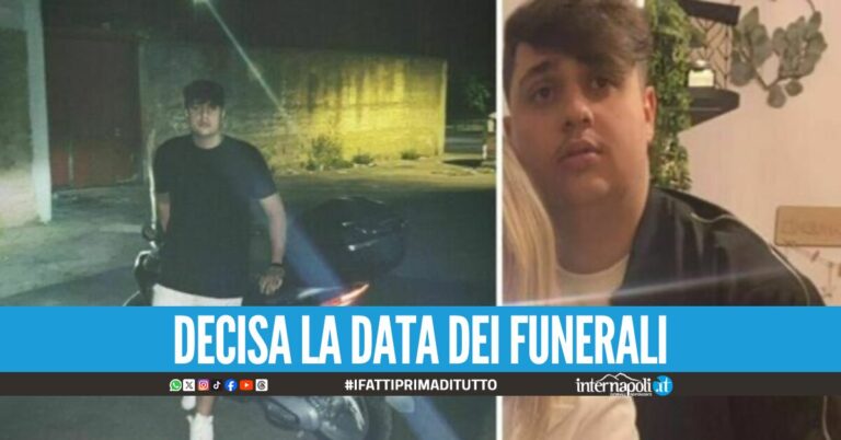 L'ultimo saluto a Patrizio Spasiano, i funerali del 19enne al Rione Berlingieri