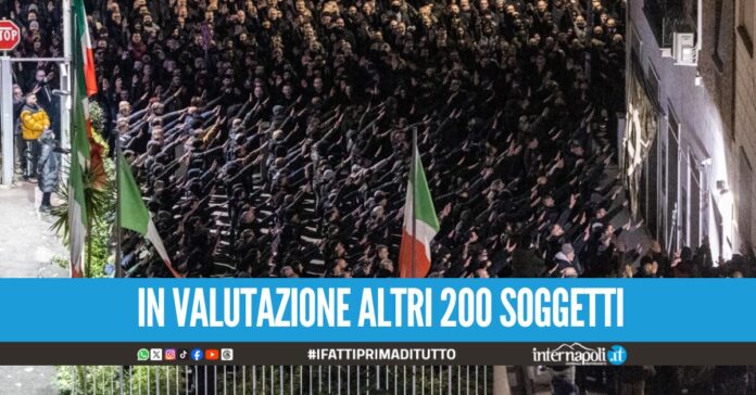 Apologia di fascismo ad Acca Larentia, emessi 16 Daspo: coinvolti anche ultras del Napoli
