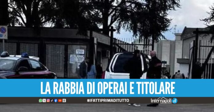 Revocate la autorizzazioni alla ditta di onoranze funebri, salma resta bloccata fuori al cimitero di Pomigliano