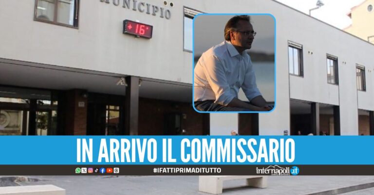 Si scioglie l'amministrazione di Giugliano, dimessi 19 consiglieri