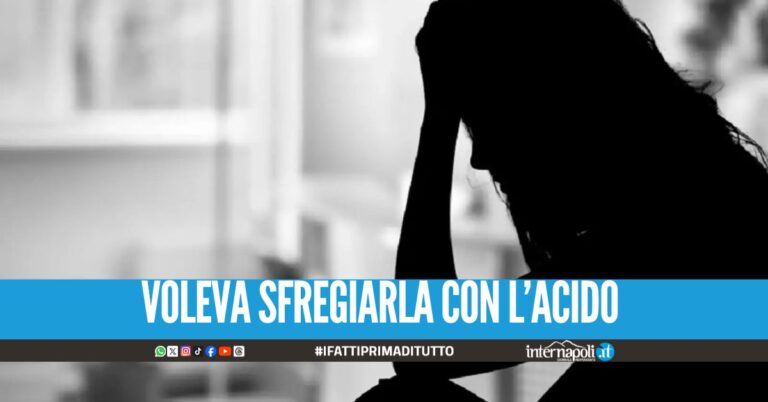 Diffonde i video intimi dell'ex fidanzata, 17enne finisce a Nisida